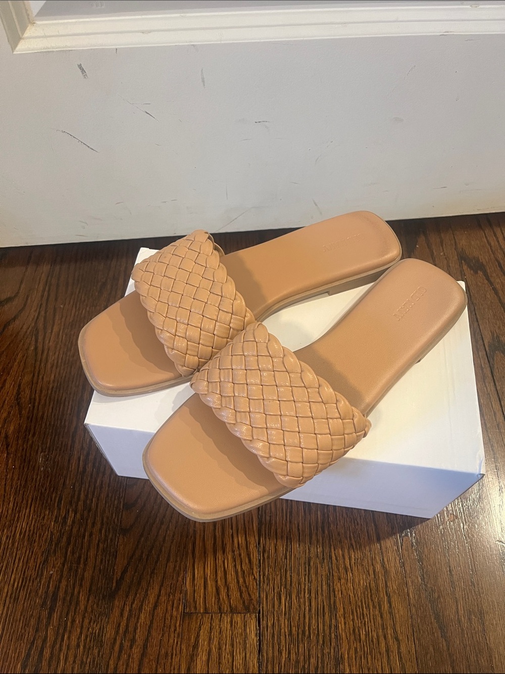Old Navy Braided Tan Slide Sandals